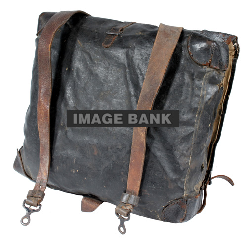 CWq13ds British imported knapsack by Confederate soldier Gibson of the 1st Engineers 1864 65
